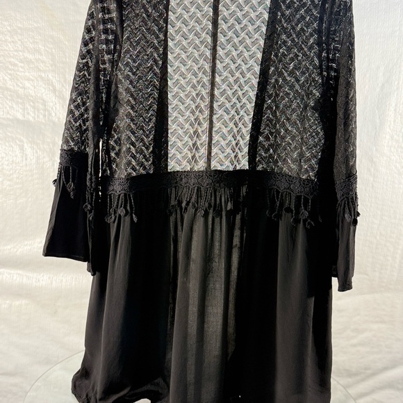 She + Sky Black and Silver Patterned Jacket - Picture 3 of 5